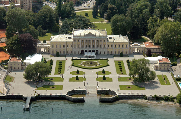 Foto dall'alto della Villa Olmo sul Lago di Como